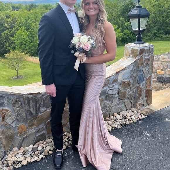 Ellie Wilde Prom Dress - Picture 2 of 7